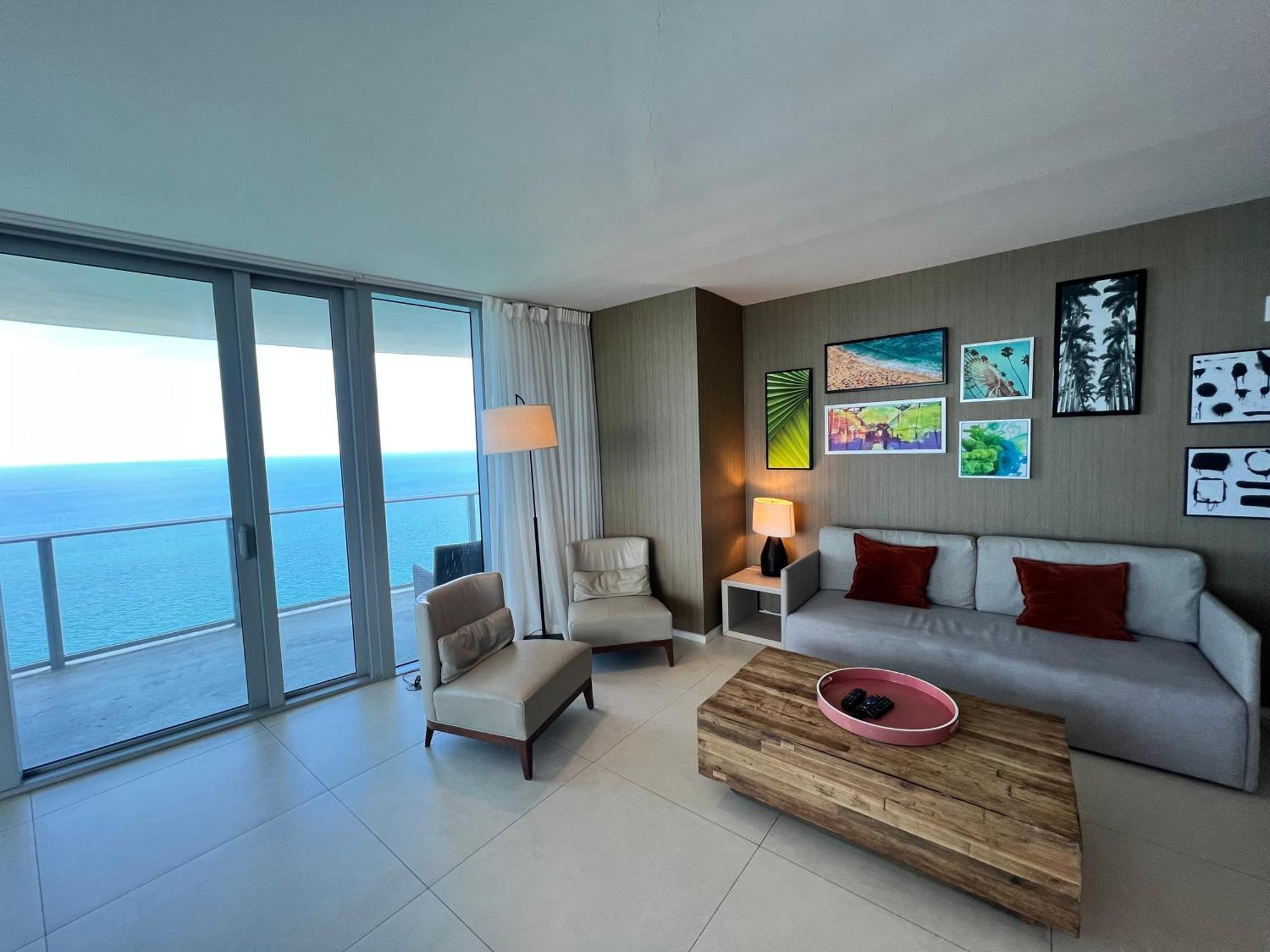 Luxury Beach Resort Beverley Beach Exterior photo